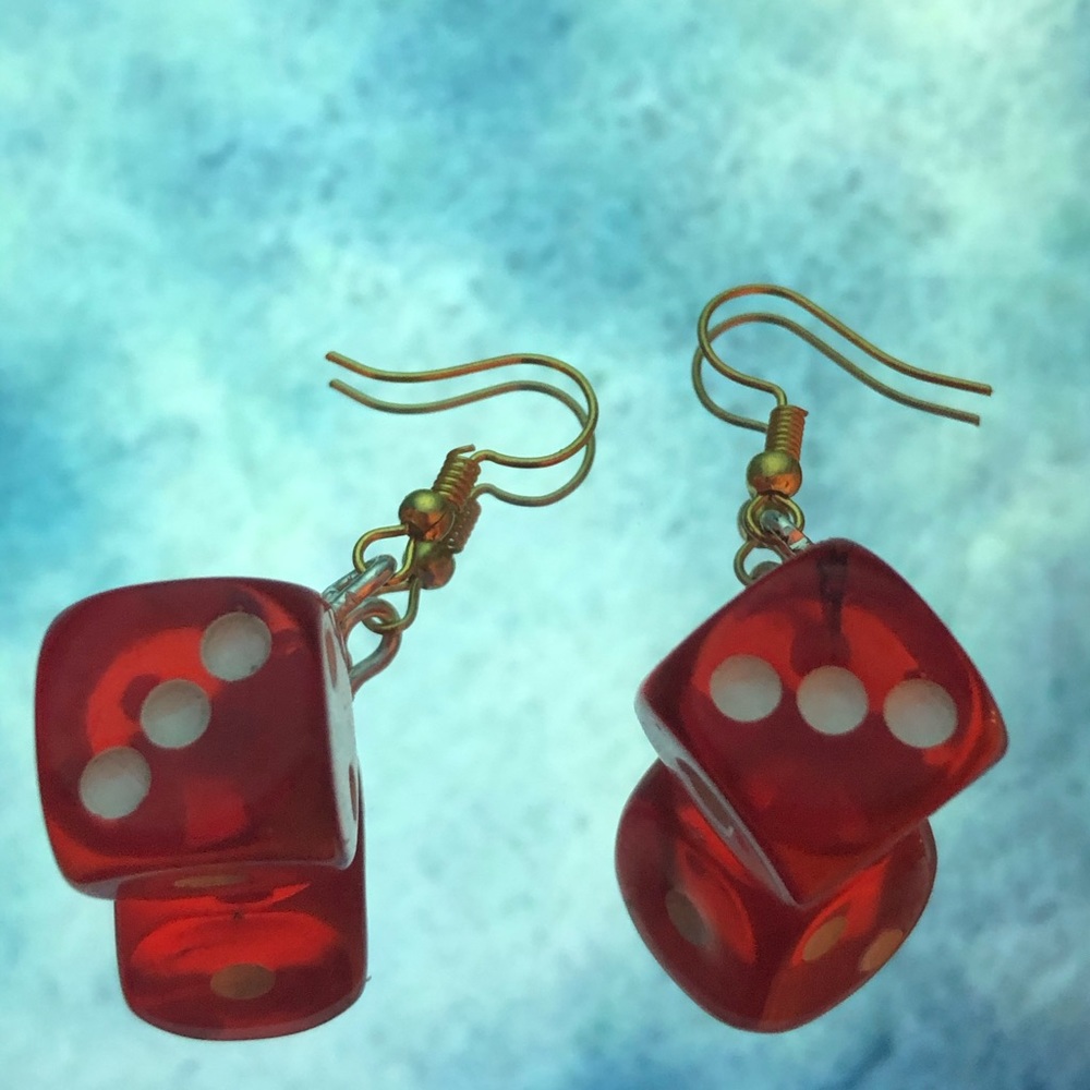 Red dice earrings - Picture 4 of 5